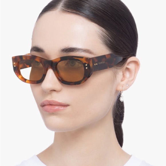 New! Authentic GUCCI Rectangle Sunglasses. - Picture 4 of 14